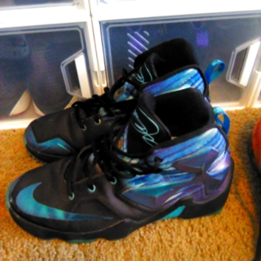 LeBron XIII 'Summit Lake Hornets